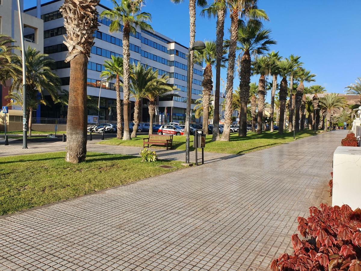 Spectacular Renovated Apartment, 5 Min To Camison Beach, With Aircon أرونا المظهر الخارجي الصورة