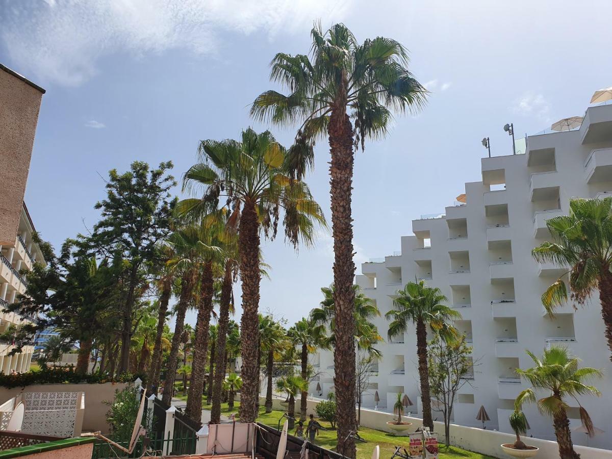 Spectacular Renovated Apartment, 5 Min To Camison Beach, With Aircon أرونا المظهر الخارجي الصورة
