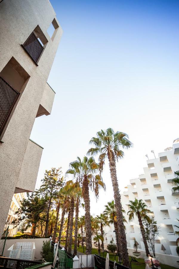 Spectacular Renovated Apartment, 5 Min To Camison Beach, With Aircon أرونا المظهر الخارجي الصورة