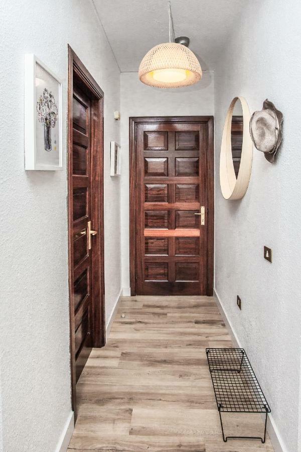 Spectacular Renovated Apartment, 5 Min To Camison Beach, With Aircon أرونا المظهر الخارجي الصورة